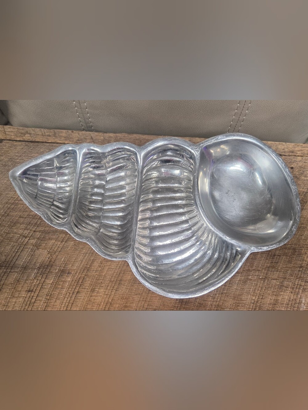Coastal Cast Aluminum Divided Conch Shell Decor Bin 1J